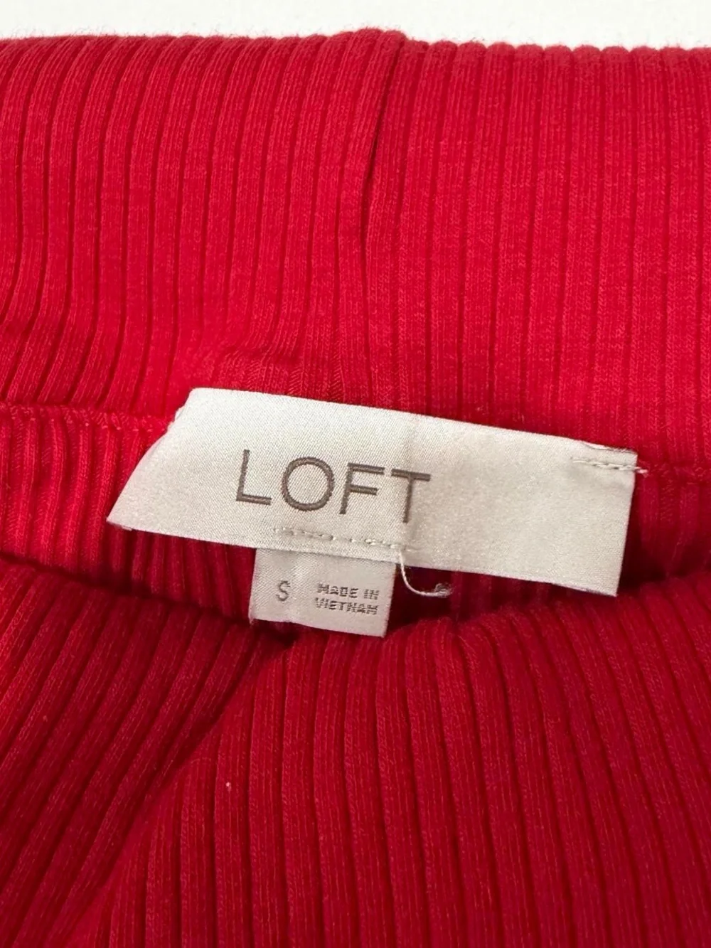 Off-Shoulder Ribbed Red Women’s Top - Picture 4 of 6